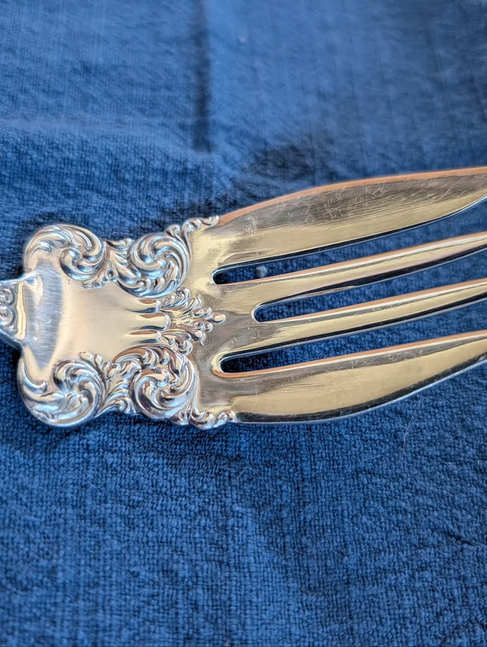 VTG Oxford Silver Plate Meat Serving Fork, WM Rogers & Son AA, Made In USA 7.5
